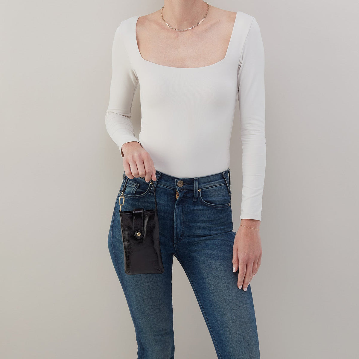 HOBO Recommended - Marlo Carryall Crossbody In Polished Leather - Black