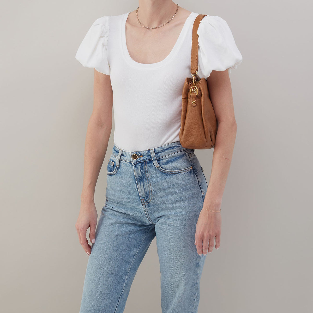 HOBO Deals - Starr Convertible Shoulder Bag in Pebbled Leather - Warm Honey