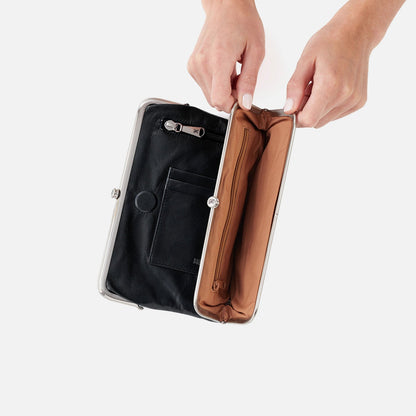 HOBO Essential - Lauren Clutch-Wallet In Polished Leather - Black