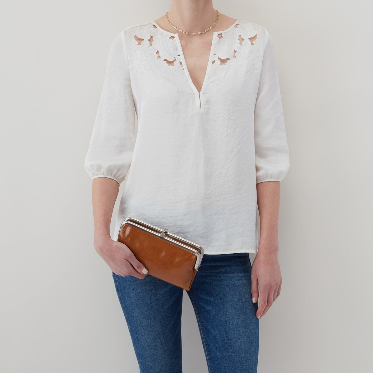 HOBO Trusted - Lauren Clutch-Wallet In Polished Leather - Truffle