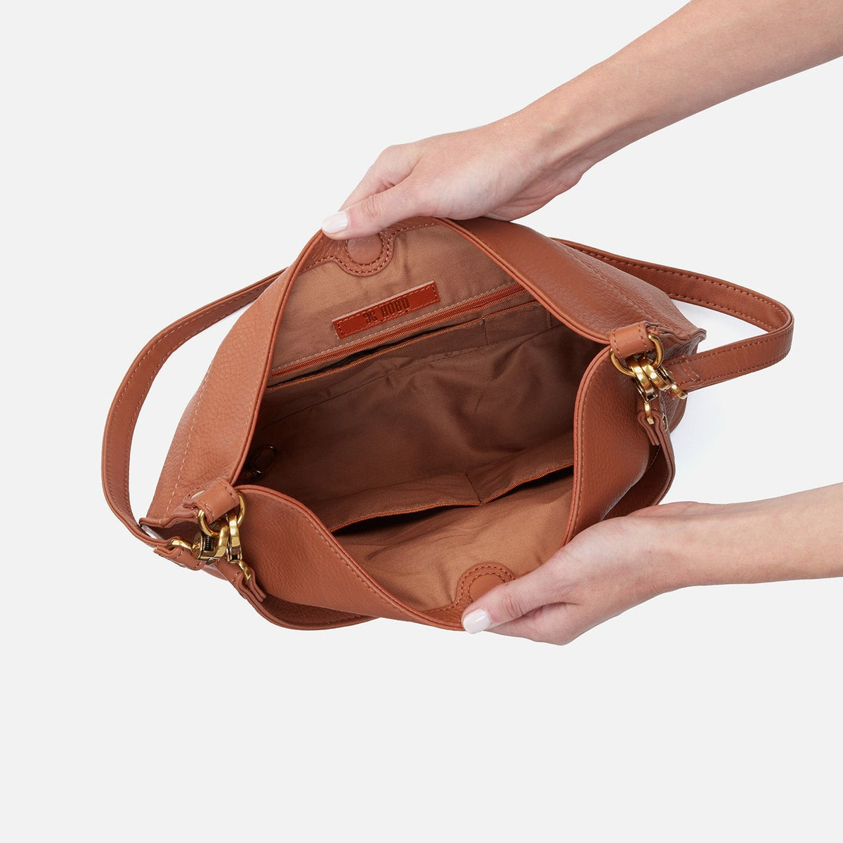 HOBO Hot Sale - Pier Shoulder Bag in Pebbled Leather - Cashew