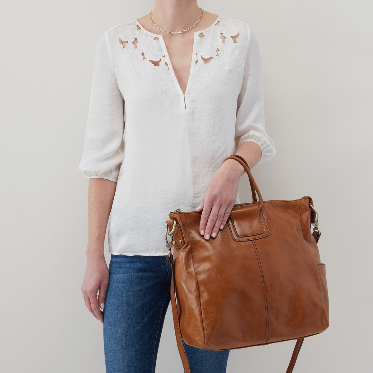 HOBO Customer Favorite - Sheila Large Satchel in Polished Leather - Truffle