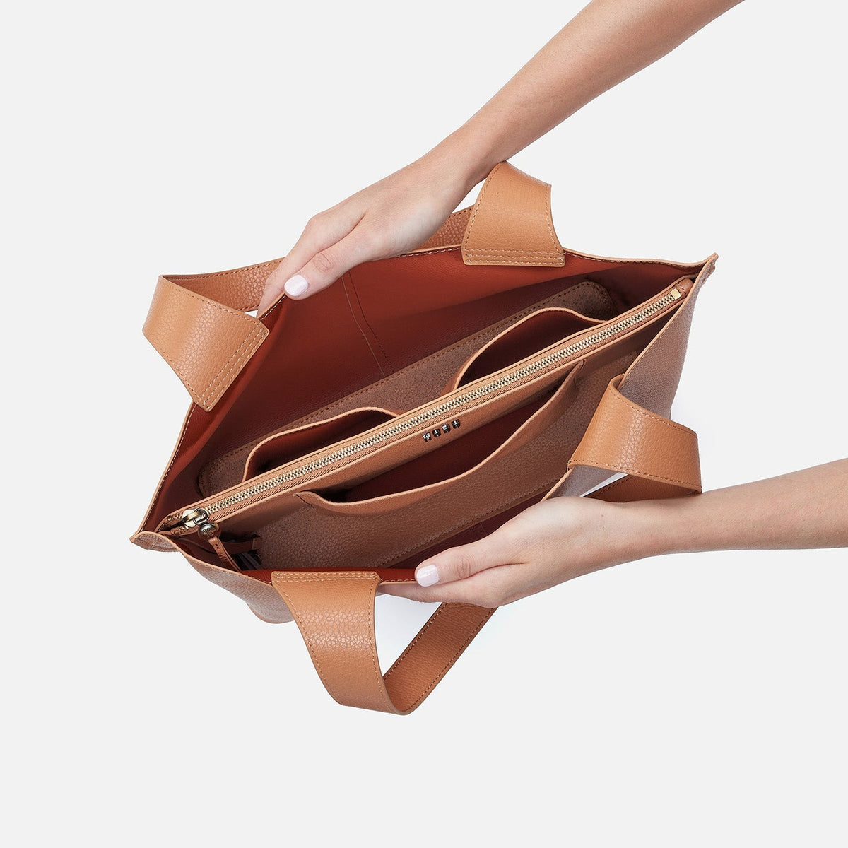 HOBO Special Offer - Vida Tote in Micro Pebbled Leather - Biscuit