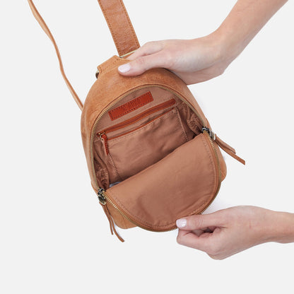 HOBO New - Fern Sling In Buffed Leather - Whiskey