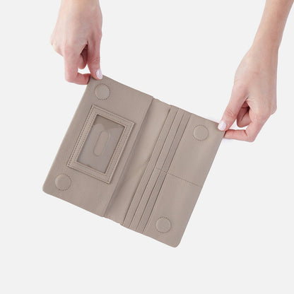HOBO Deals - Lumen Continental Wallet In Pebbled Leather - Taupe