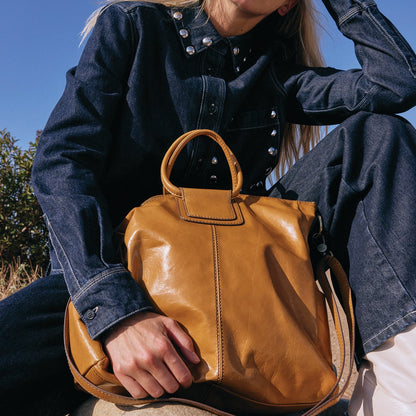 HOBO Featured - Sheila Large Satchel In Polished Leather - Natural