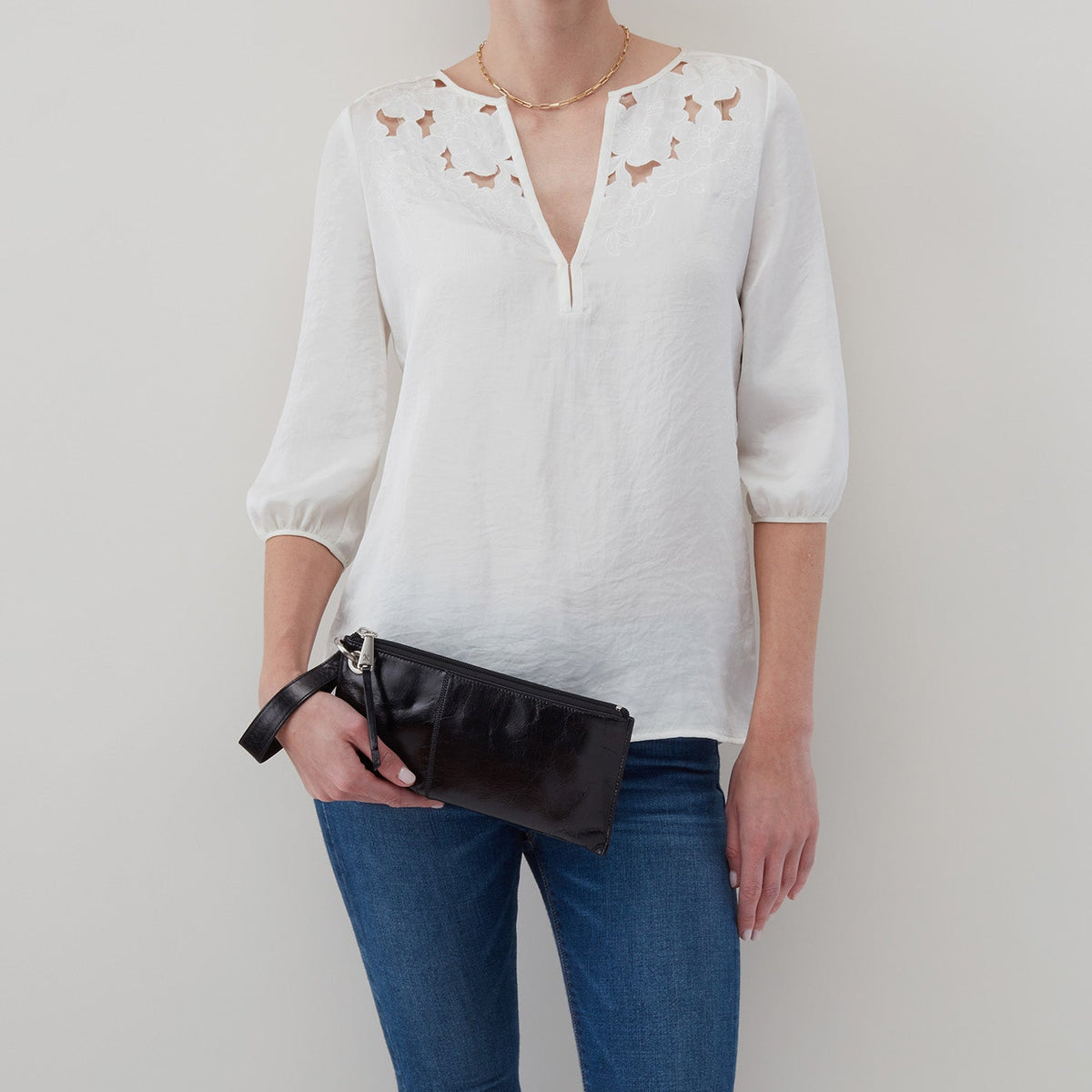 HOBO Hot Sale - Vida Wristlet In Polished Leather - Natural