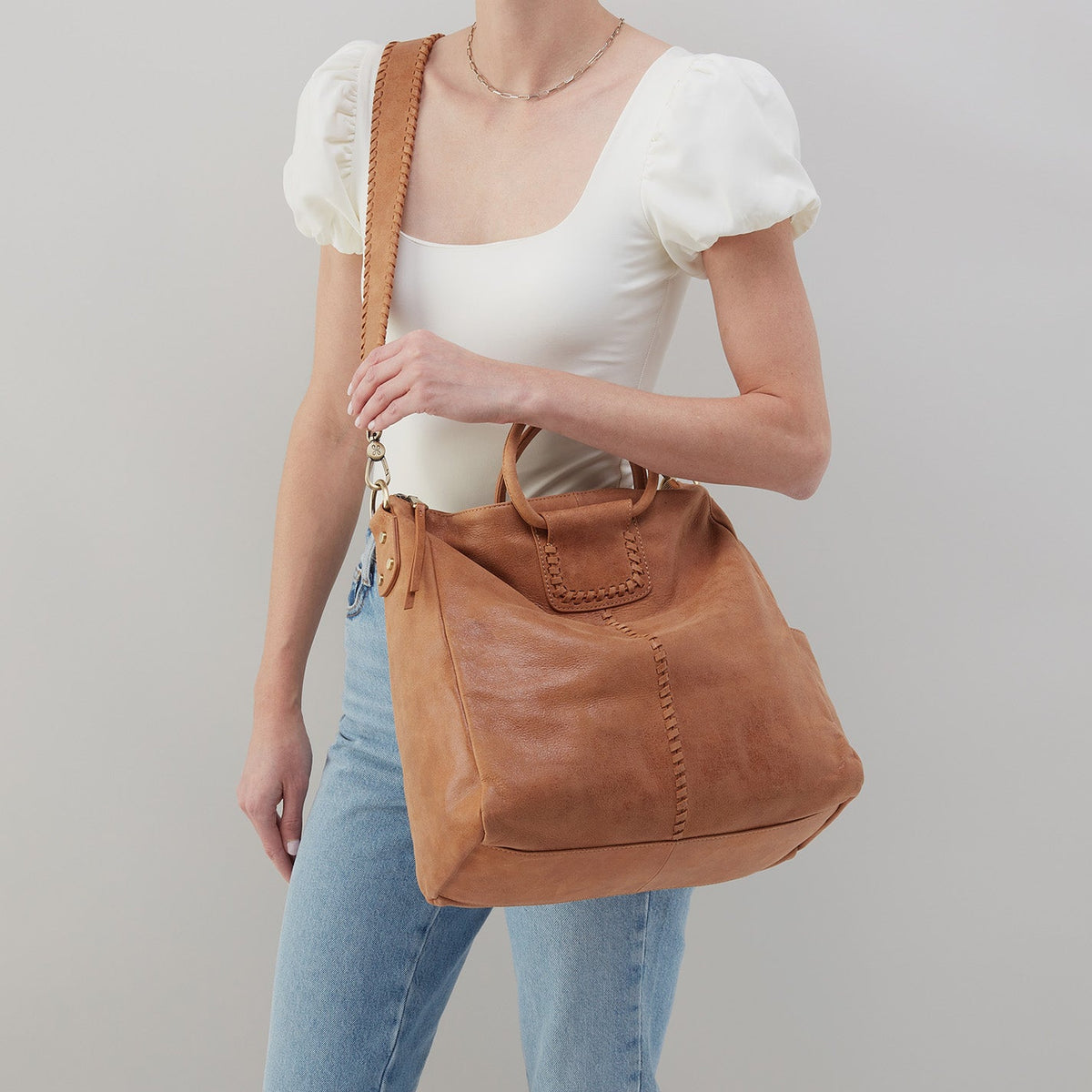 HOBO New - Sheila Large Satchel In Buffed Leather - Whiskey