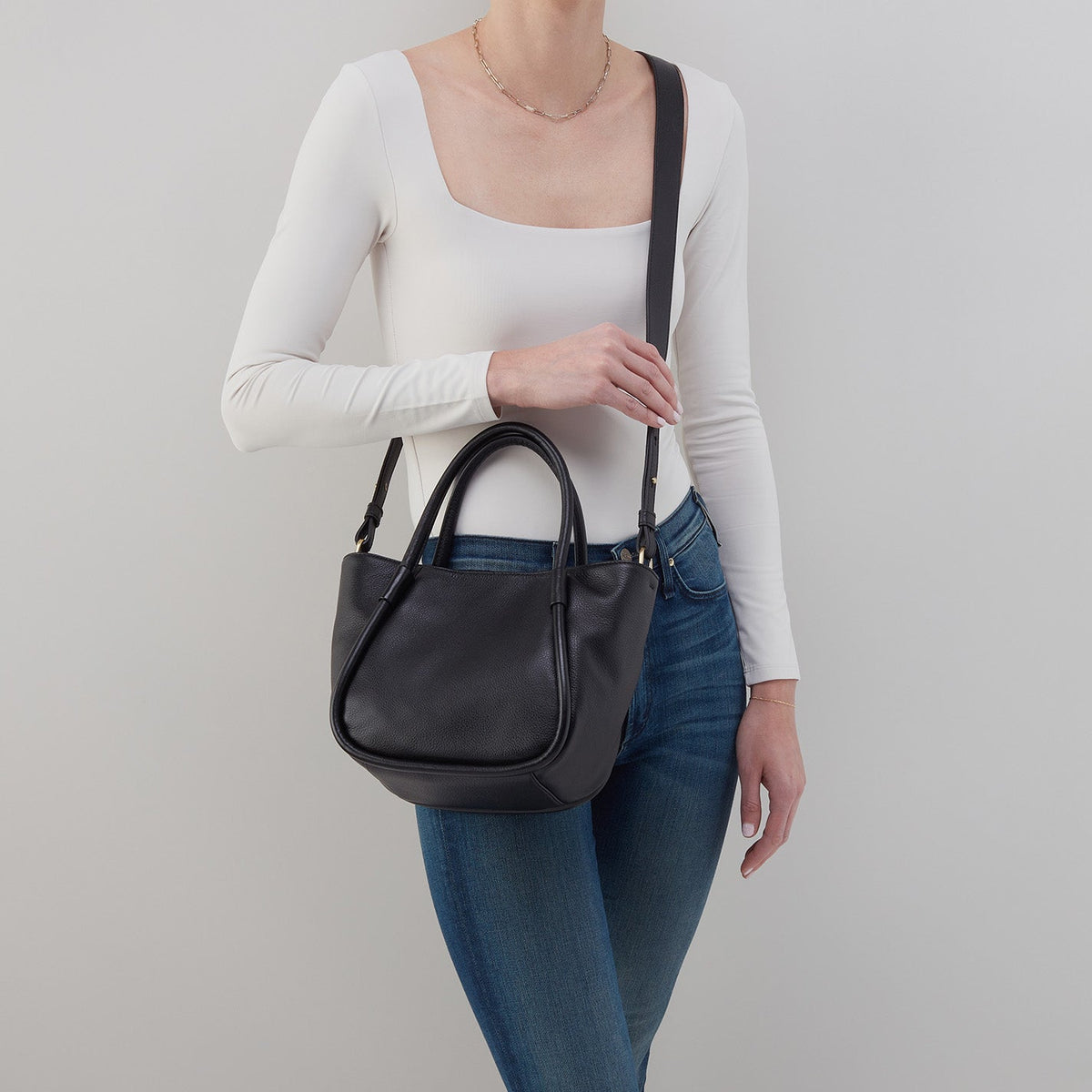 HOBO Recommended - Margot Satchel In Pebbled Leather - Black