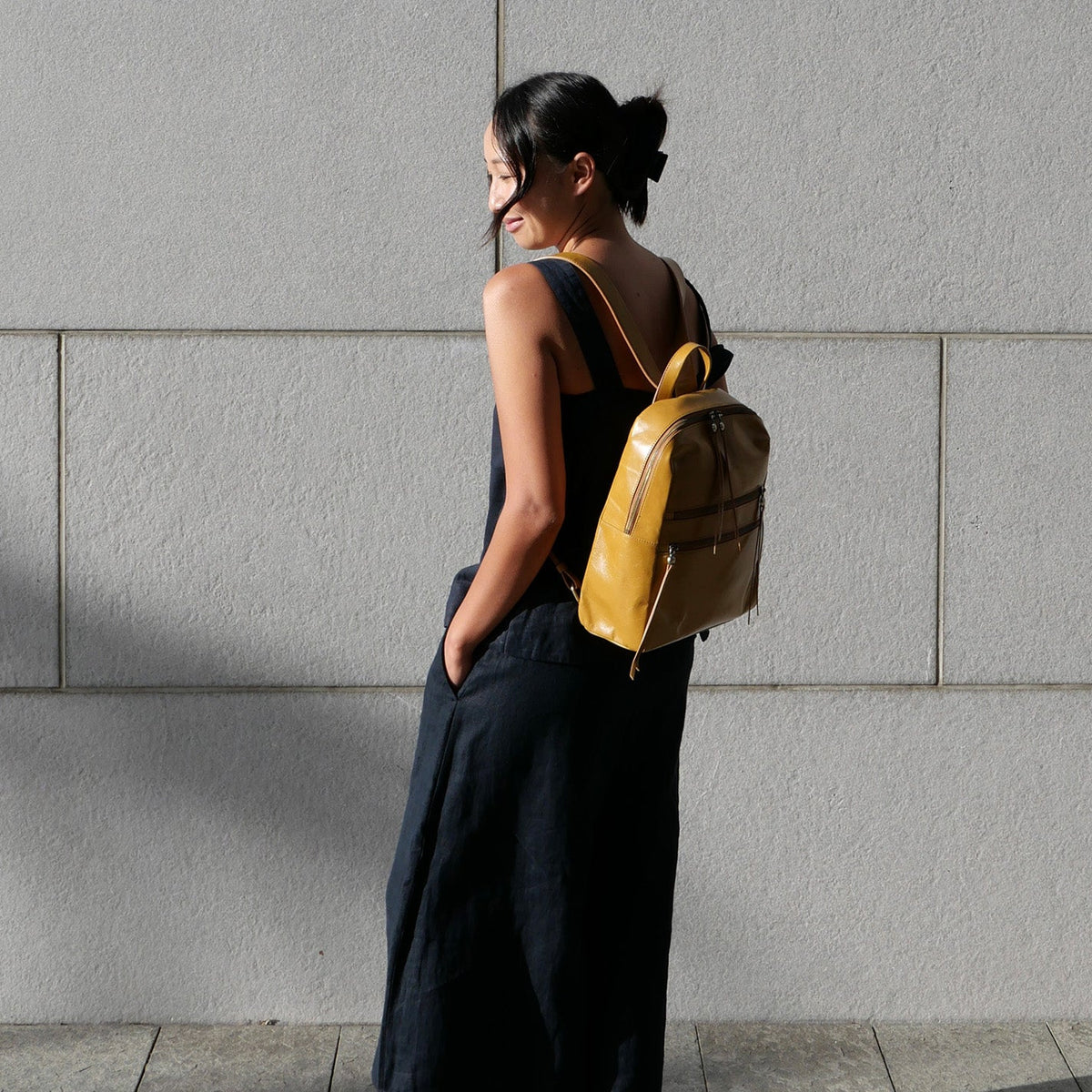 HOBO Everyday - Billie Backpack In Polished Leather - Natural