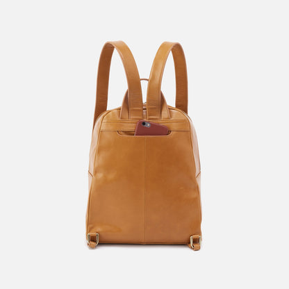 HOBO Everyday - Billie Backpack In Polished Leather - Natural