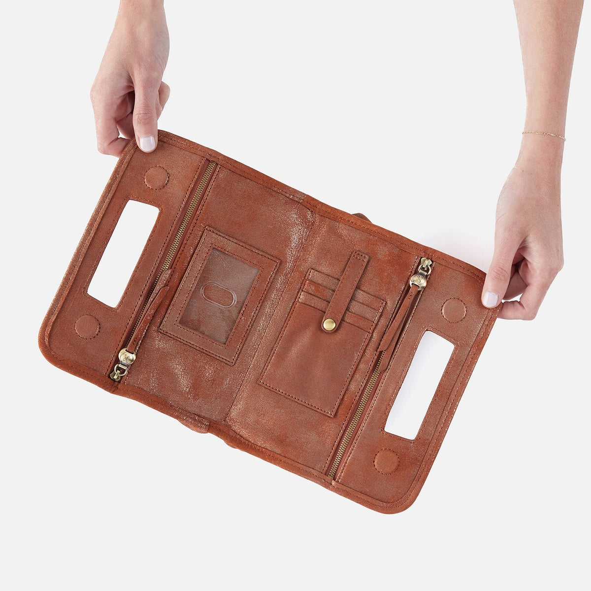 HOBO Best Price - Ace Clutch In Metallic Leather - Patina