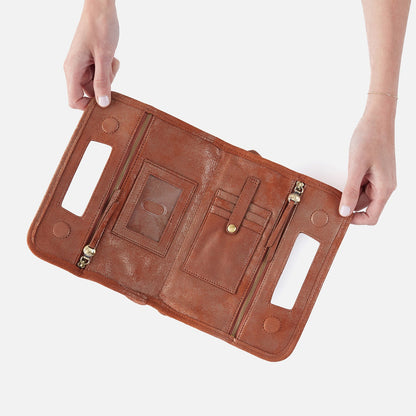 HOBO Best Price - Ace Clutch In Metallic Leather - Patina