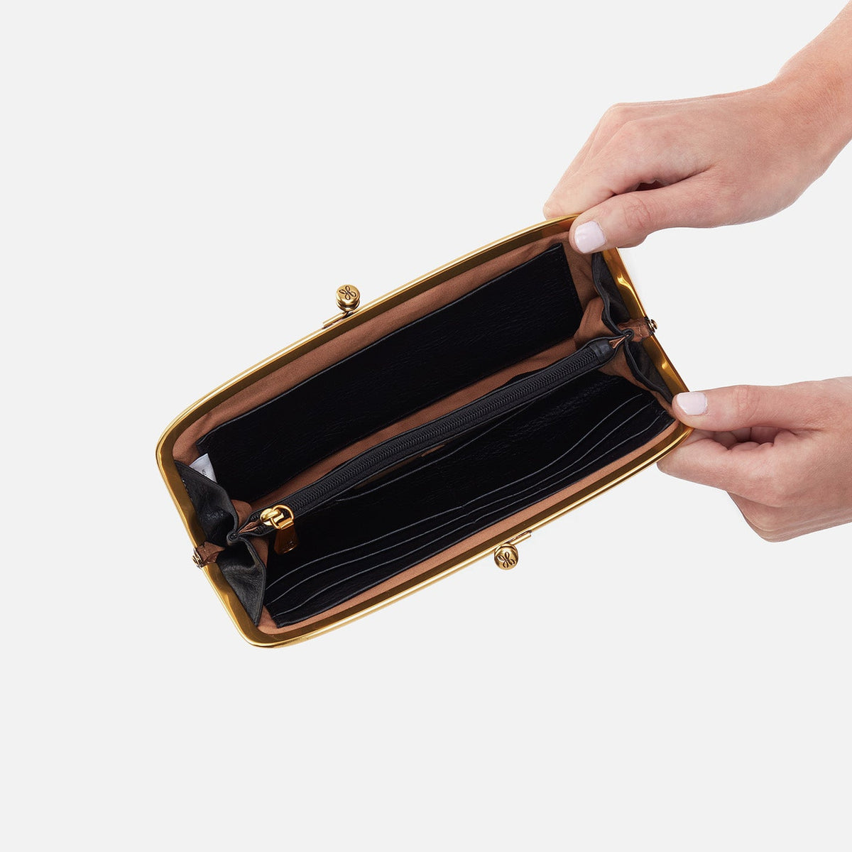 HOBO Popular - Cora Large Frame Wallet In Pebbled Leather - Black