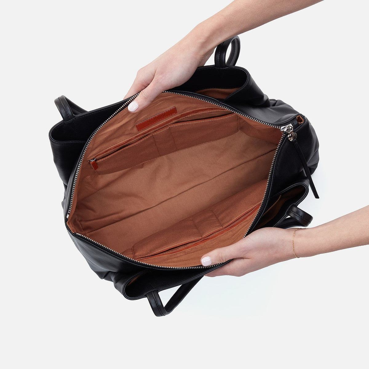 HOBO Top Pick - Essential Large Tote In Soft Saffiano Leather - Black