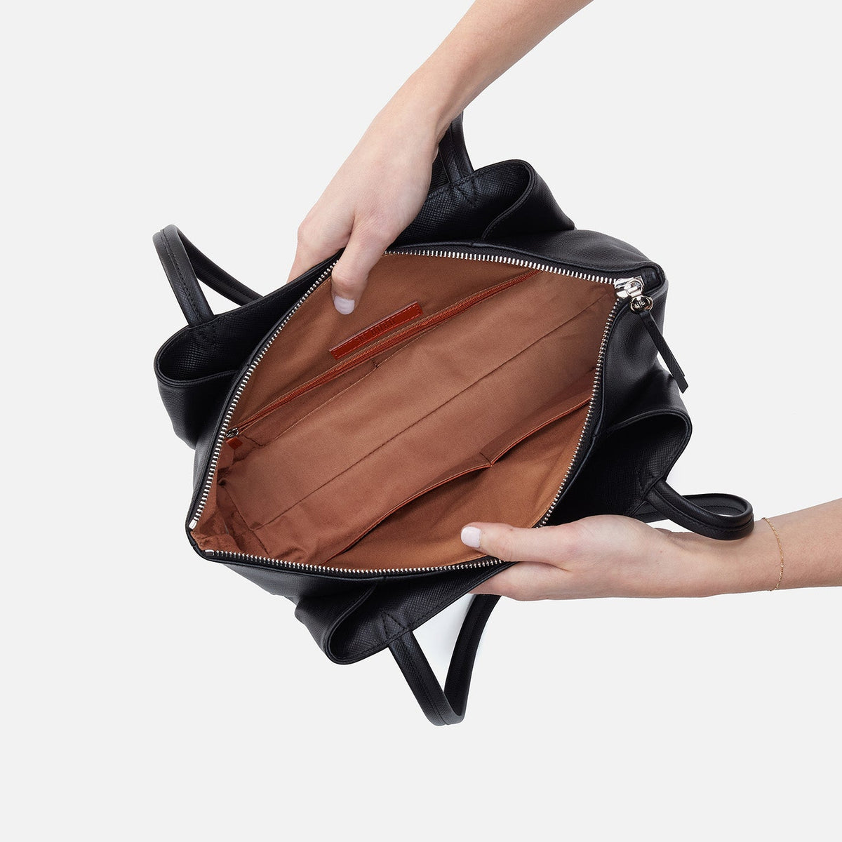 HOBO Premium - Essential Medium Tote In Soft Saffiano Leather - Black