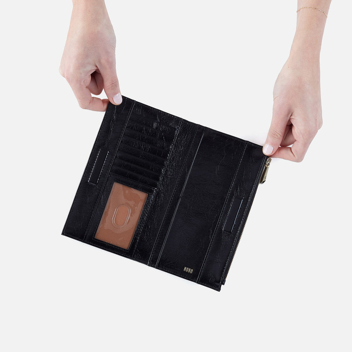 HOBO Discount - Jill Large Bifold Wallet In Polished Leather - Black