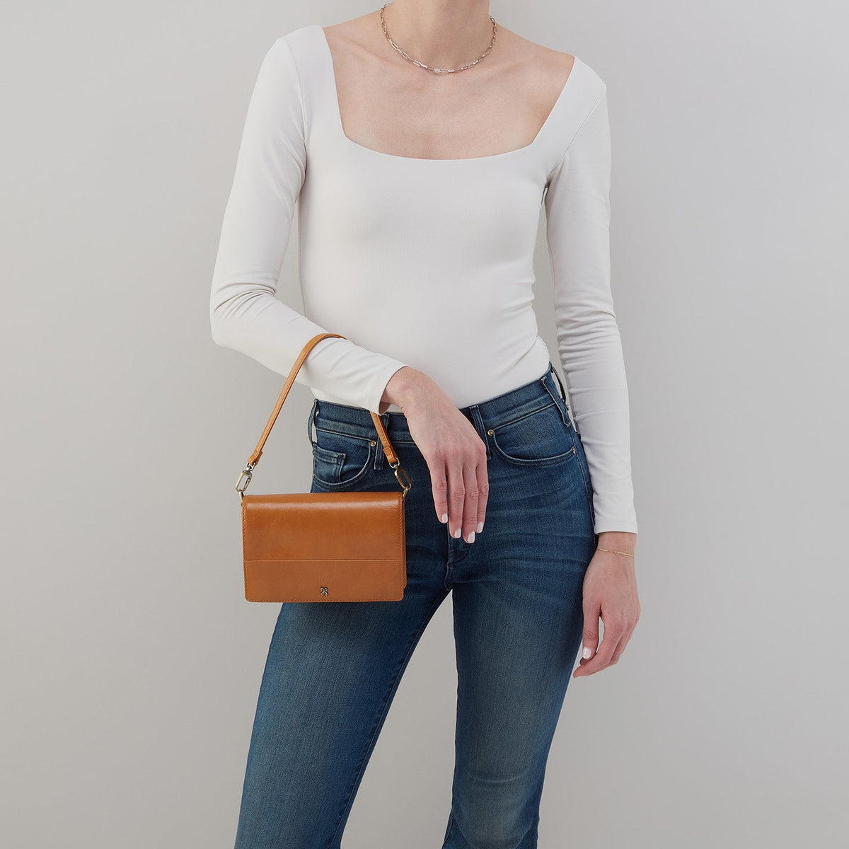 HOBO Best Seller - Jill Crossbody In Polished Leather - Natural