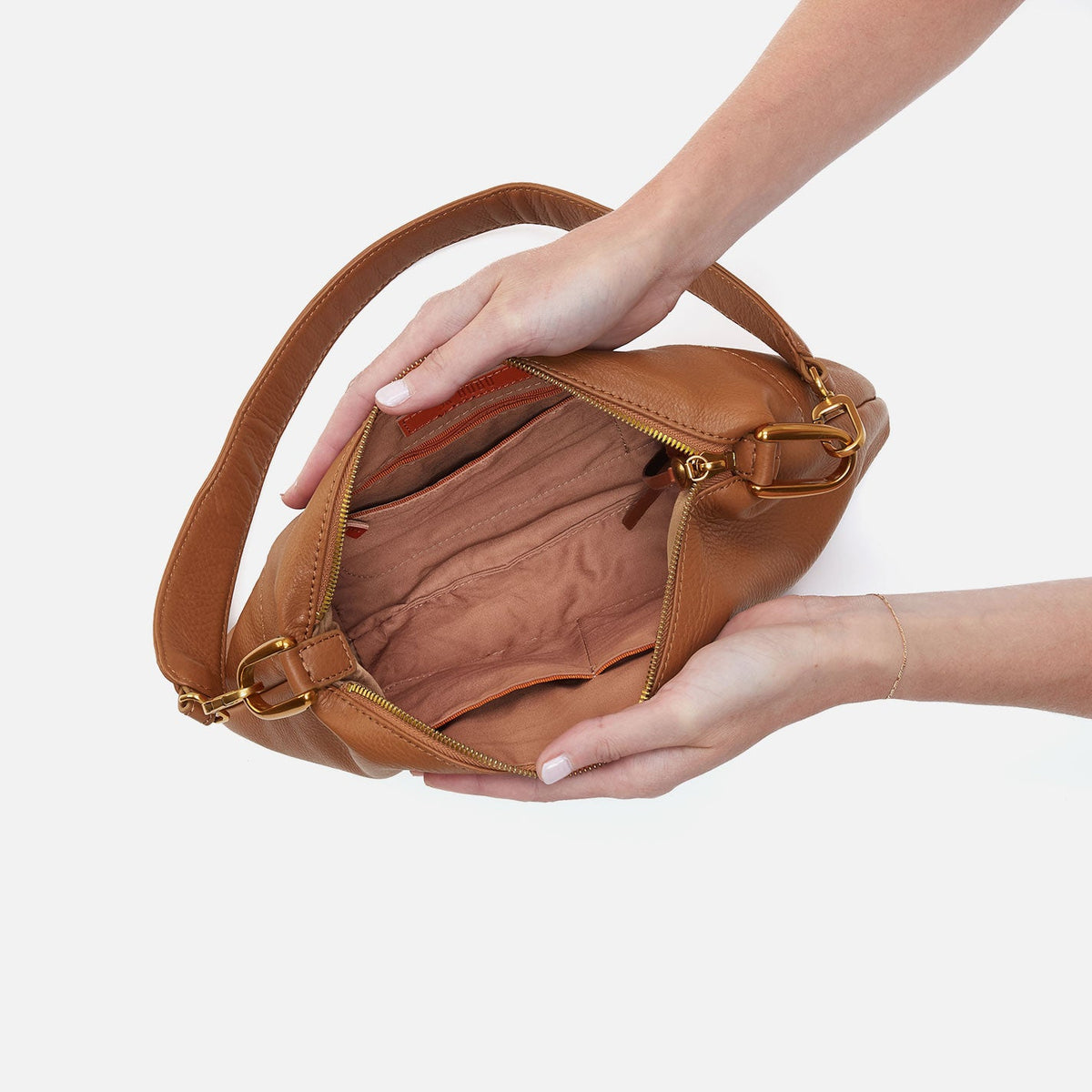 HOBO New - Advance Shoulder Bag In Pebbled Leather - Warm Honey