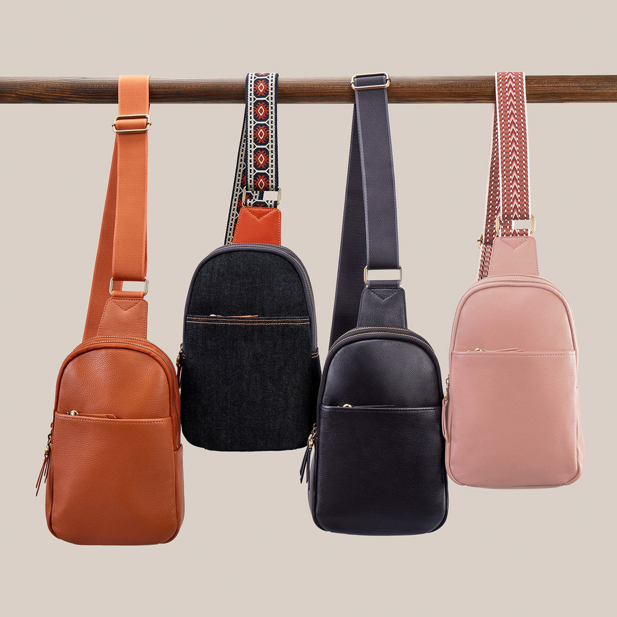 HOBO Essential - Cass Sling In Pebbled Leather - Black