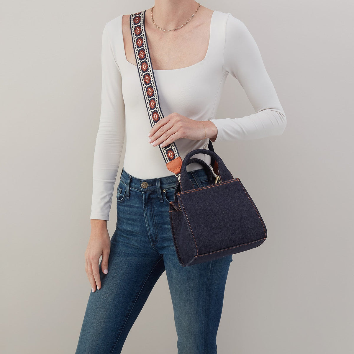 HOBO Recommended - Cass Small Tote In Denim Fabric - Dark Denim