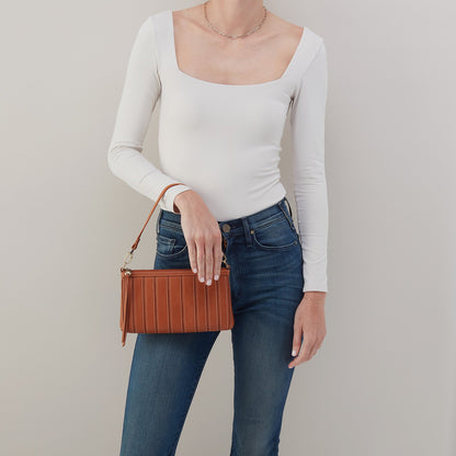 HOBO Great Value - Darcy Crossbody In Smooth Leather - Burnished Caramel