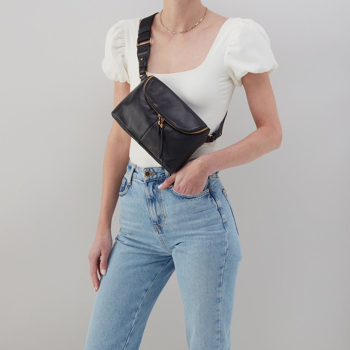 HOBO Smart Buy - Fern Large Belt Bag In Pebbled Leather - Warm Honey