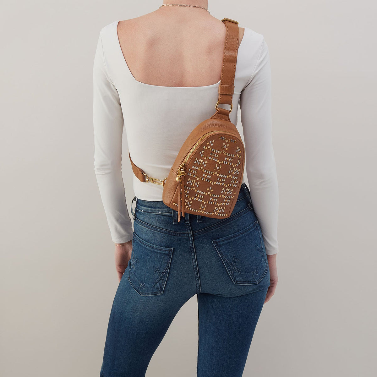 HOBO Sale - Fern Sling In Pebbled Leather - Warm Honey Pixel Studded