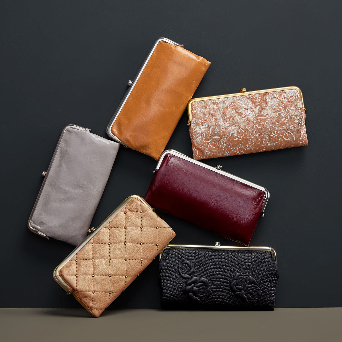 HOBO Recommended - Lauren Clutch-Wallet In Smooth Leather - Black