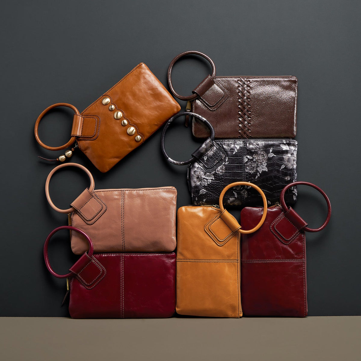 HOBO Everyday - Sable Wristlet In Polished Leather - Cashmere