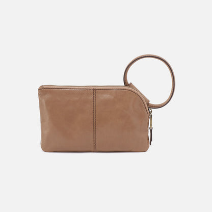 HOBO Everyday - Sable Wristlet In Polished Leather - Cashmere