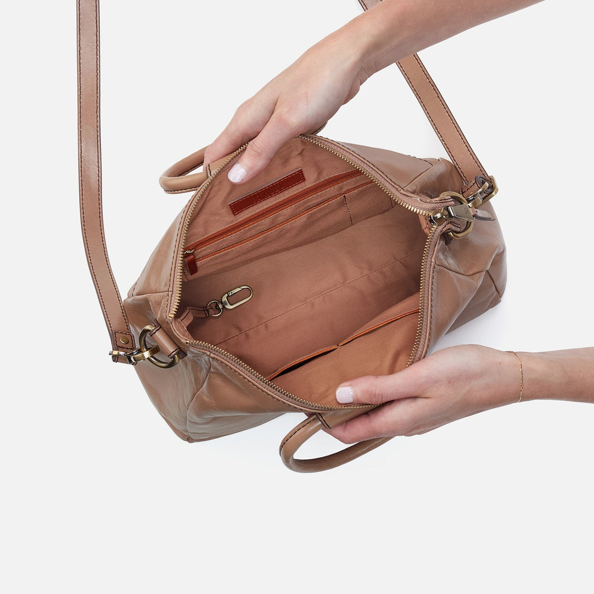 HOBO Recommended - Sheila Medium Satchel In Polished Leather - Cashmere