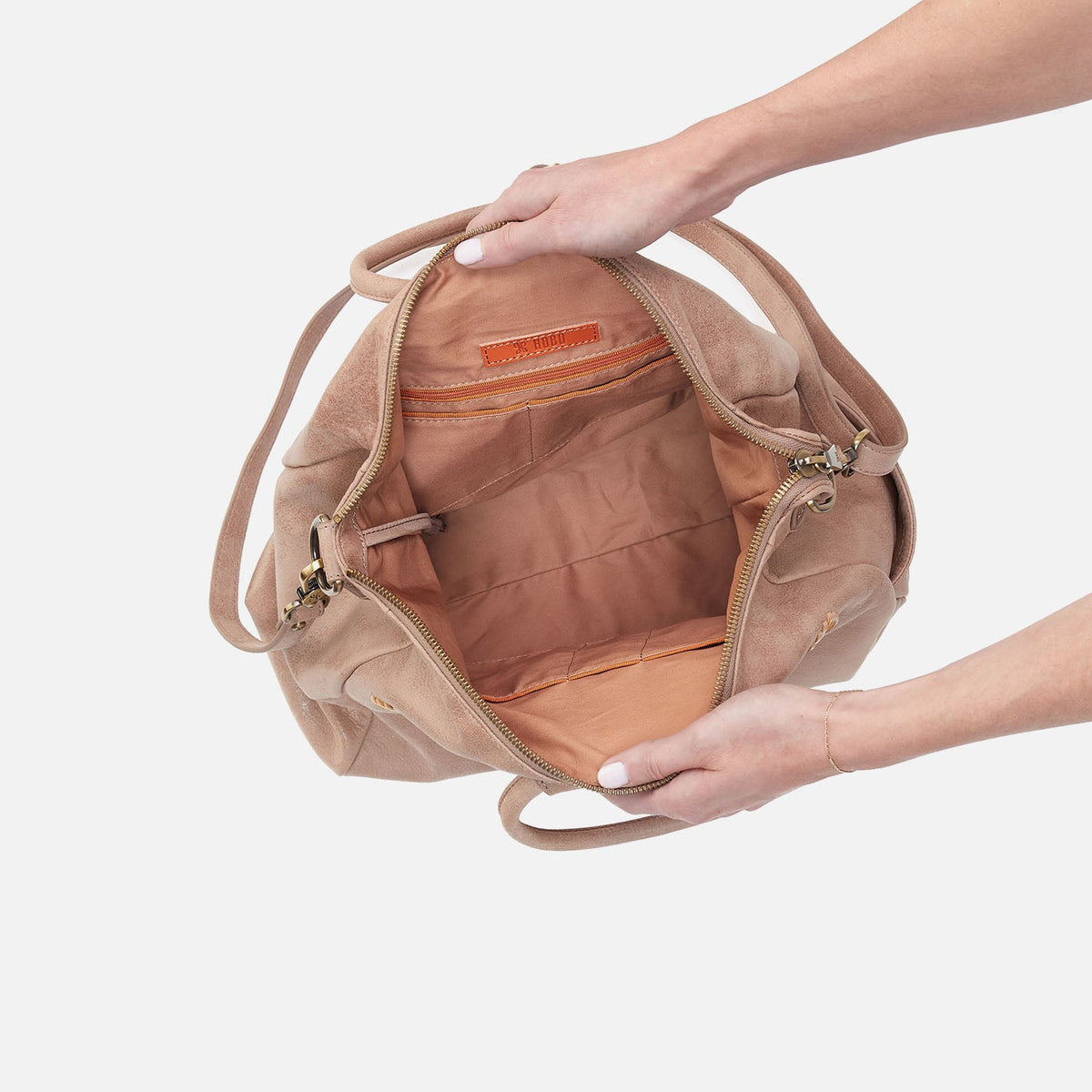 HOBO Classic - Sheila Large Satchel In Buffed Leather - Hazel
