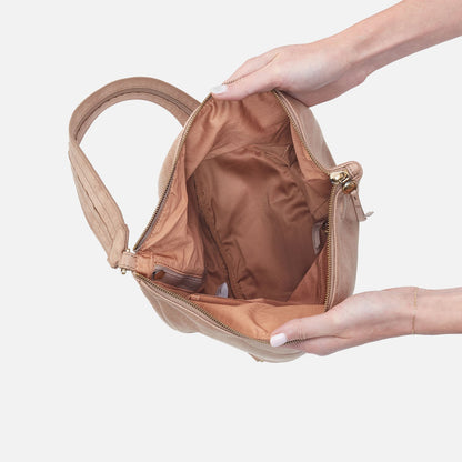 HOBO Discount - Sway Convertible Sling In Buffed Leather - Hazel