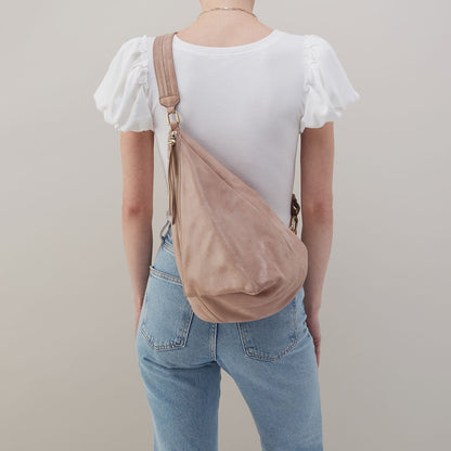 HOBO Discount - Sway Convertible Sling In Buffed Leather - Hazel