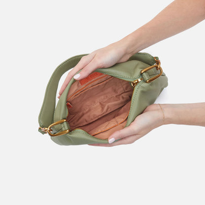 HOBO Value - Advance Shoulder Bag In Pebbled Leather - Watercress