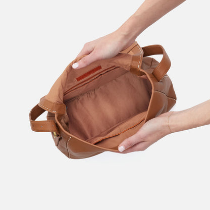 HOBO Special Offer - Austin Shoulder Bag In Pebbled Leather - Warm Honey