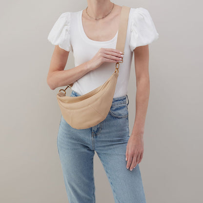 HOBO Quality - Carmen Sling In Pebbled Leather - Linen
