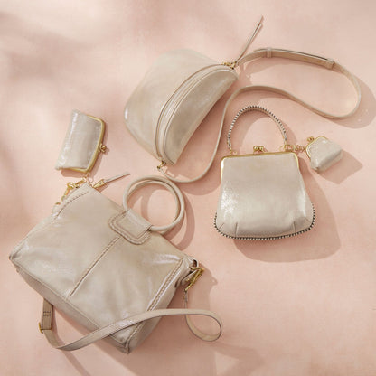 HOBO Trusted - Cheer Frame Pouch In Metallic Leather - Sand Shimmer