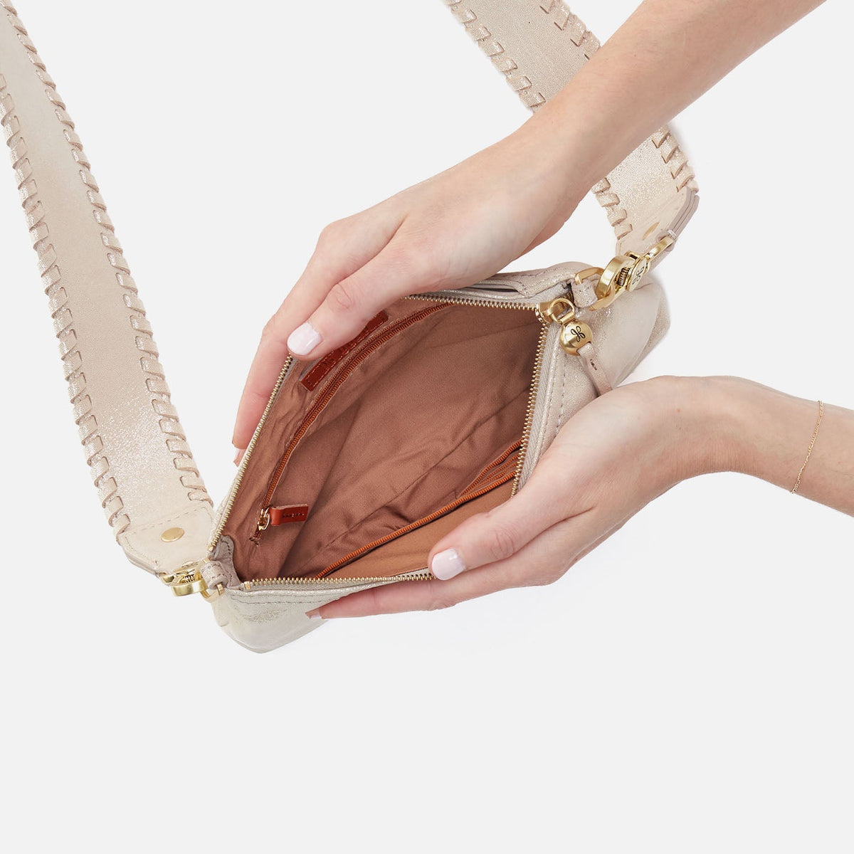 HOBO Latest - Darcy Crossbody In Metallic Leather - Sand Shimmer