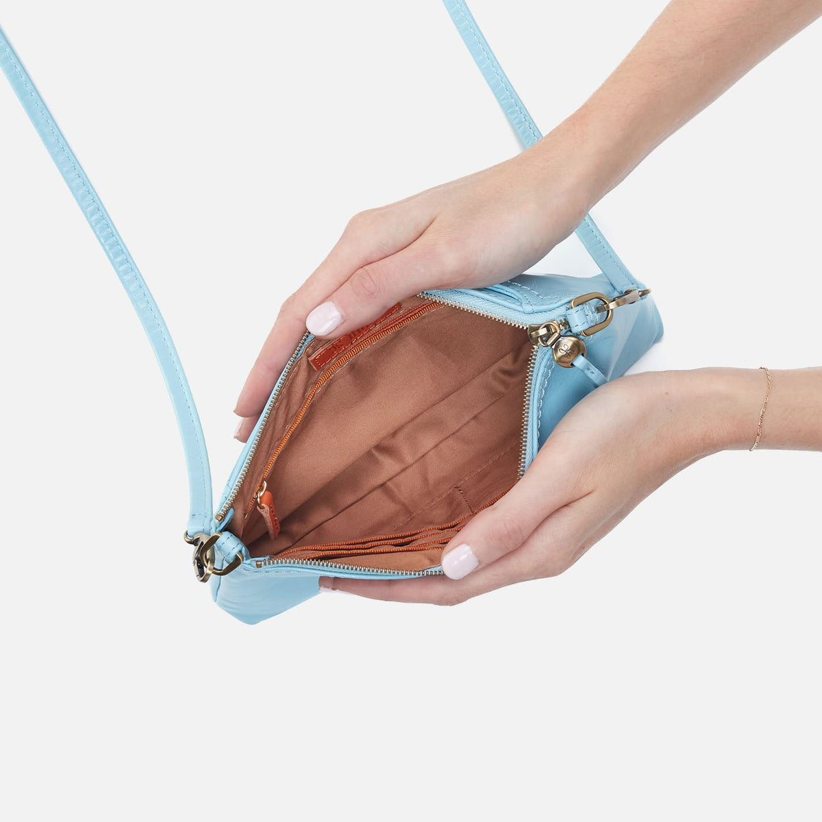 HOBO Premium - Darcy Crossbody In Polished Leather - Stratosphere