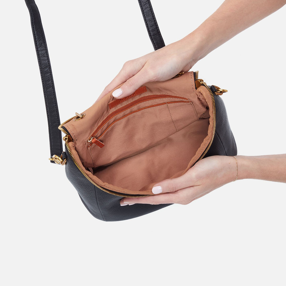 HOBO Exclusive - Fern Top Handle Satchel In Pebbled Leather - Black