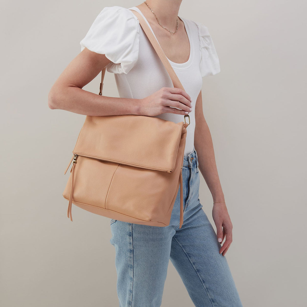 HOBO Latest - Grant Backpack In Pebbled Leather - Porcini