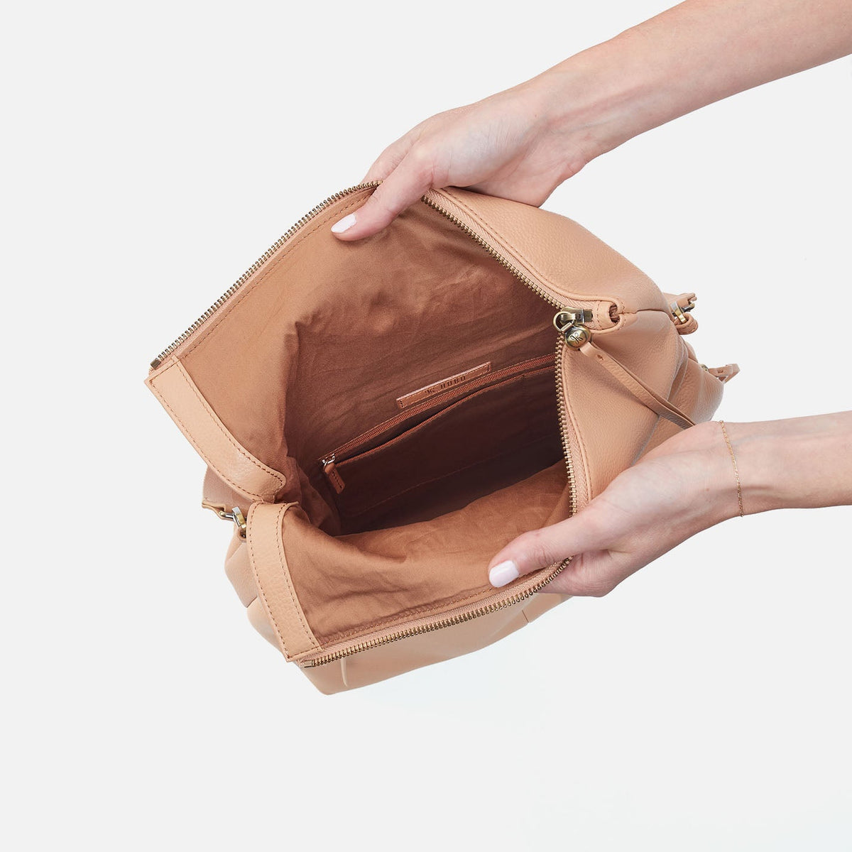 HOBO Latest - Grant Backpack In Pebbled Leather - Porcini