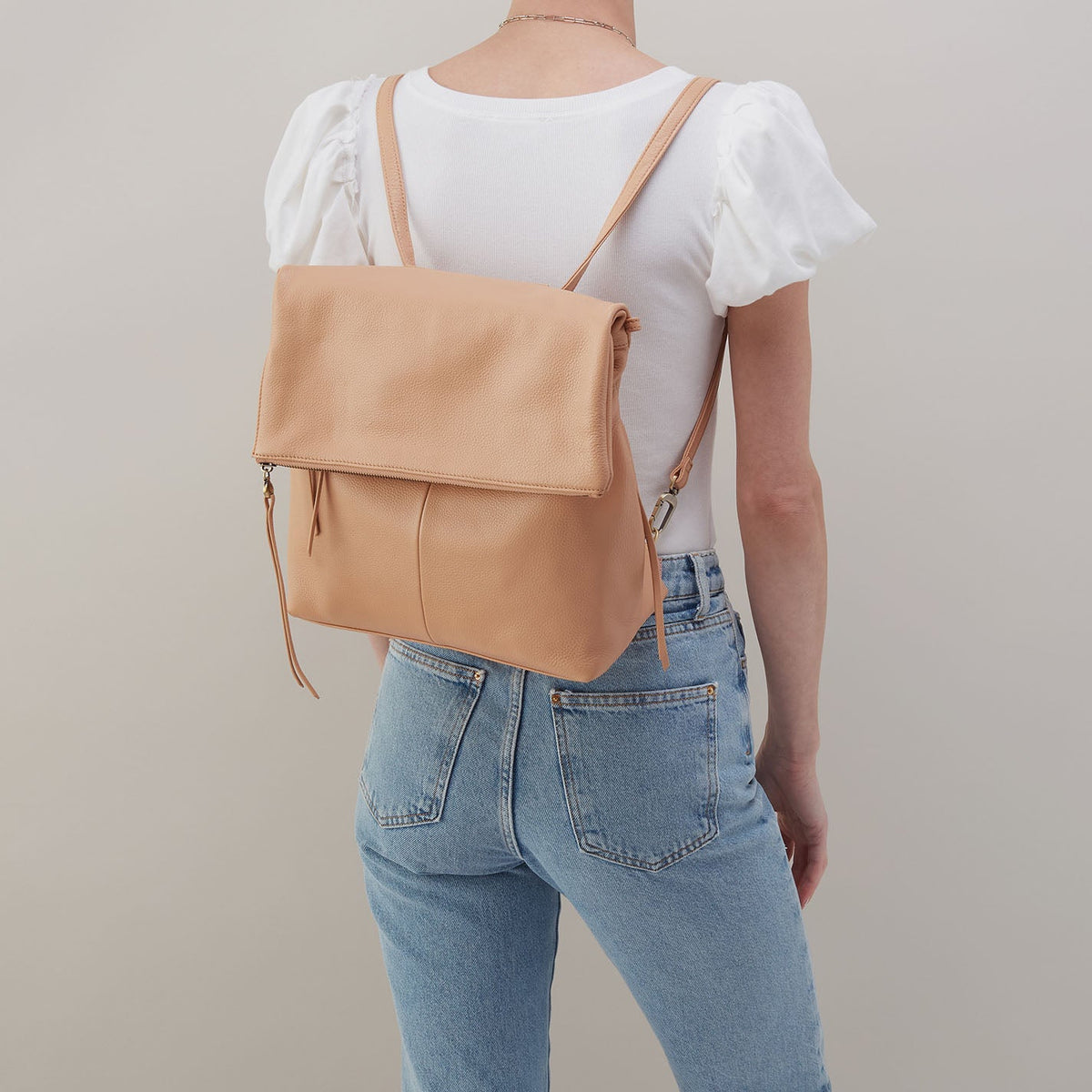 HOBO Latest - Grant Backpack In Pebbled Leather - Porcini