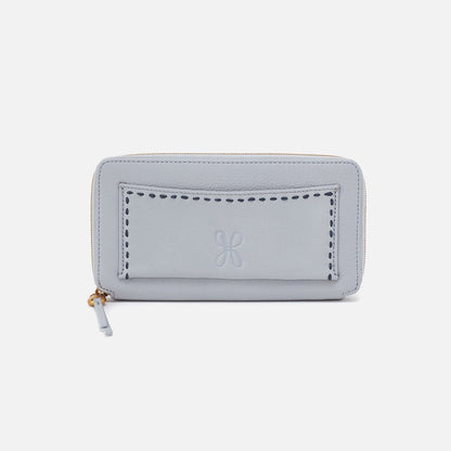 HOBO Great Value - Hart Large Wallet In Pebbled Leather - Blue Pearl