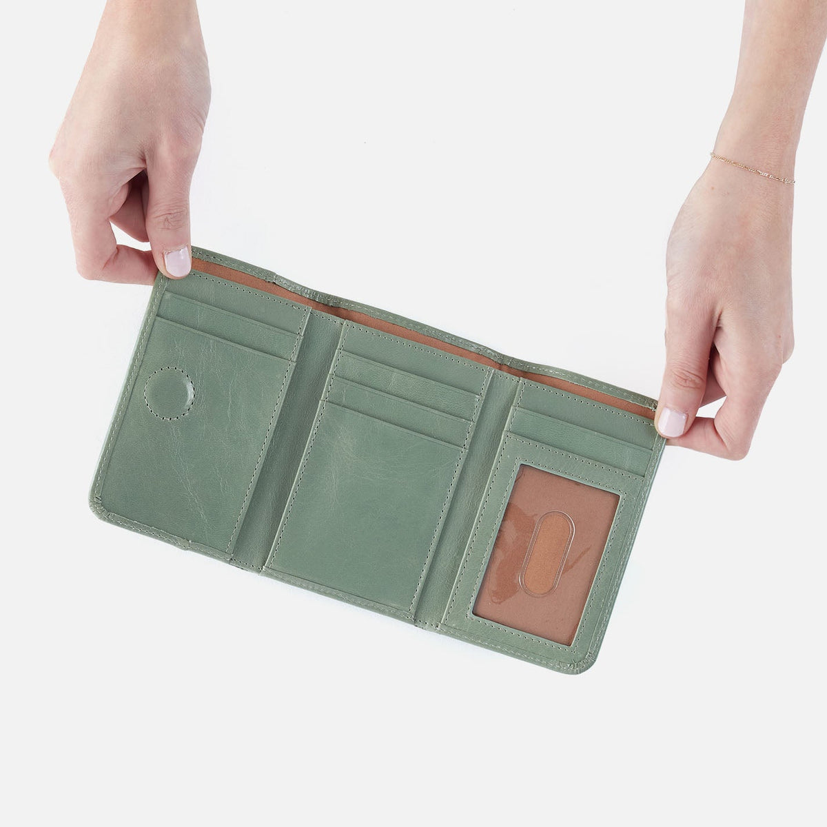 HOBO Special Offer - Jill Trifold Wallet In Polished Leather - Jade