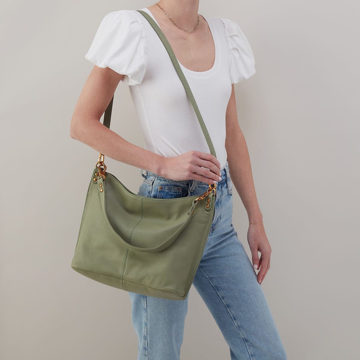 HOBO Essential - Pier Shoulder Bag In Pebbled Leather - Watercress