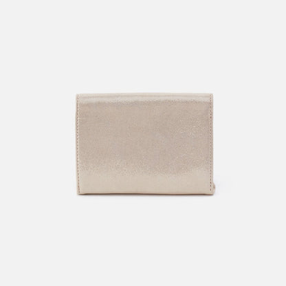 HOBO Great Value - Robin Compact Wallet In Metallic Leather - Sand Shimmer