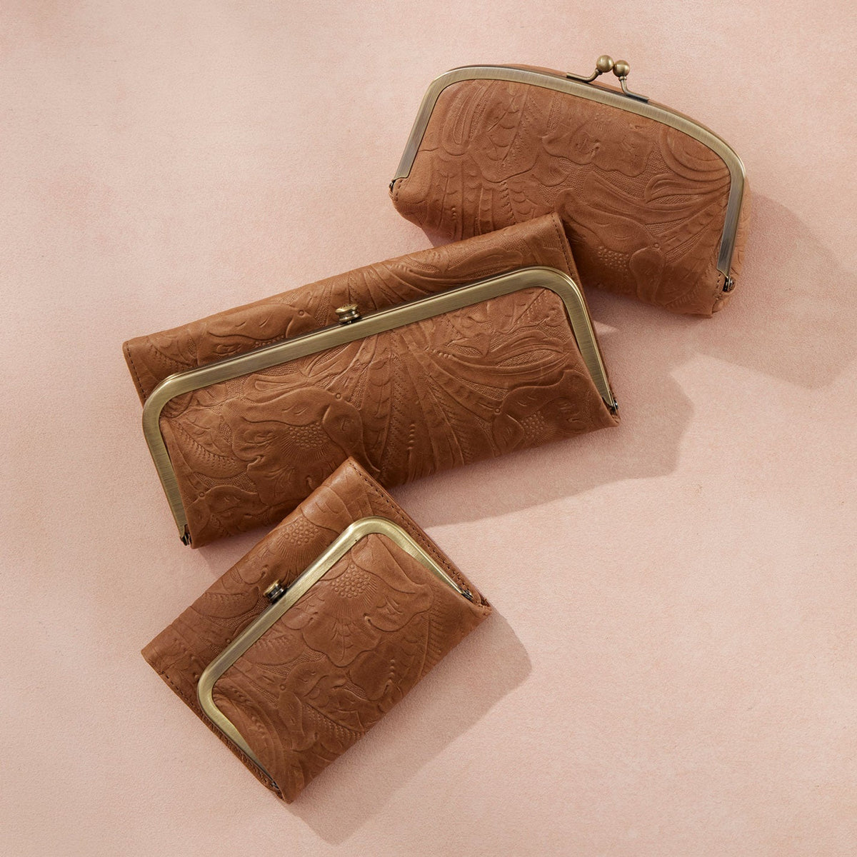 HOBO Latest - Robin Compact Wallet In Tooled Embossed Leather - Saddle Tooled Emboss